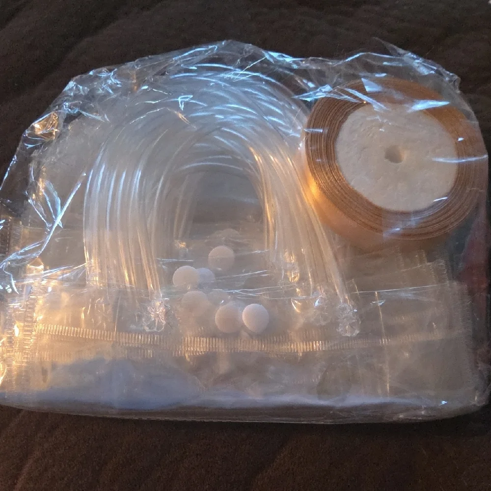 Amazon Clear Gift Bags with Handles - 24 Pack
